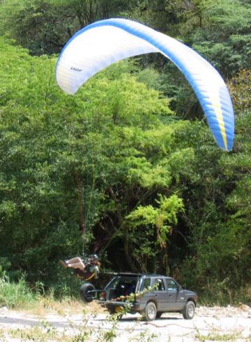 Russell attempts to land on the tailgate